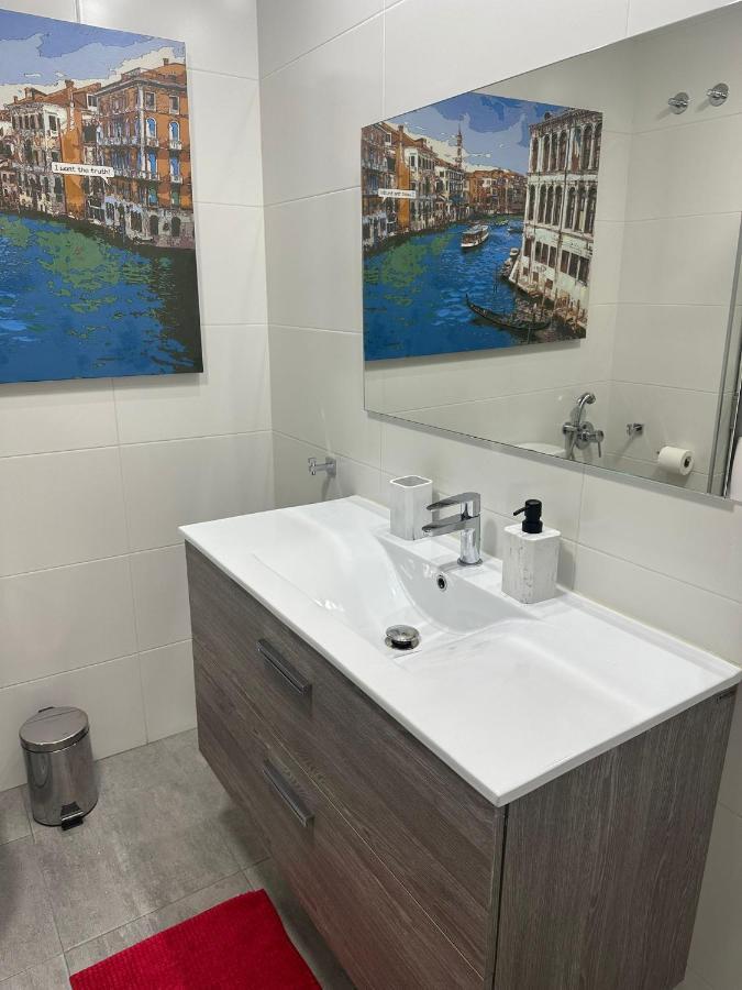 Apartamento A 10 Minutos De La Calle Laurel ログローニョ エクステリア 写真